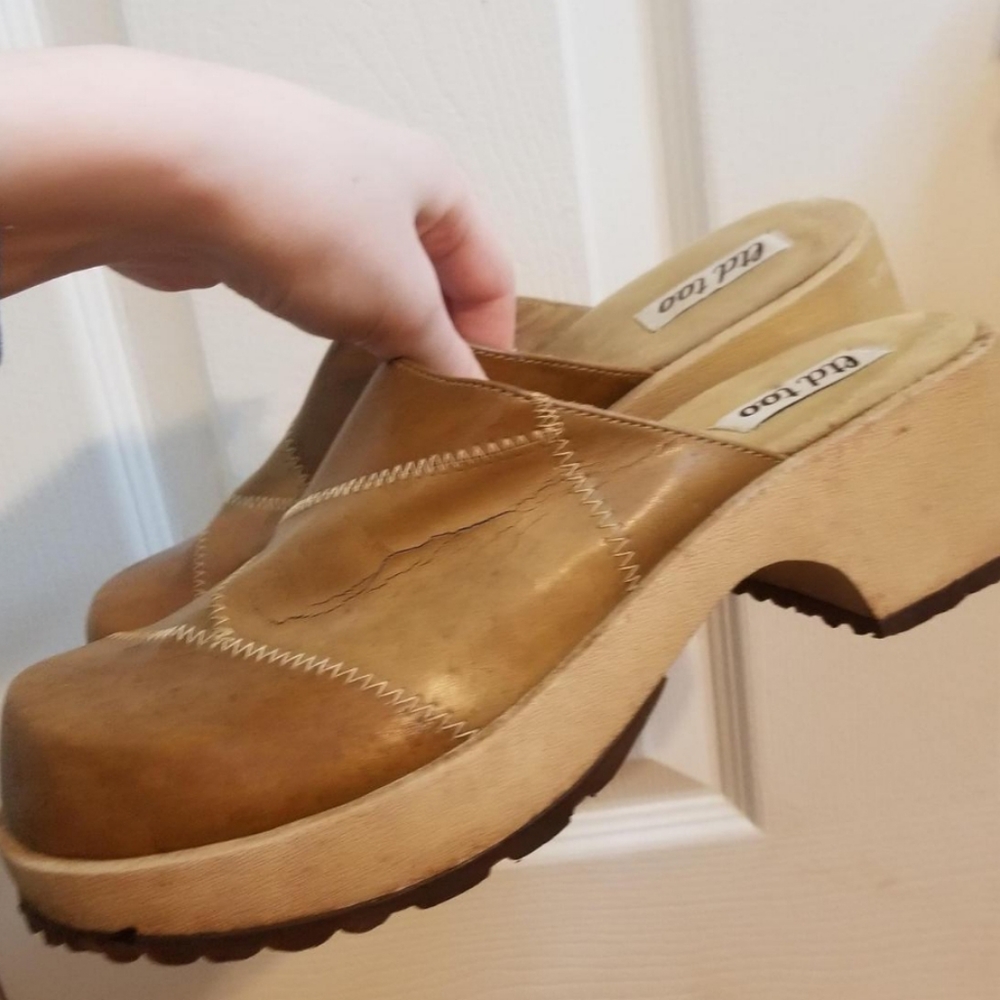 Size 7 90s patchwork platform sandals